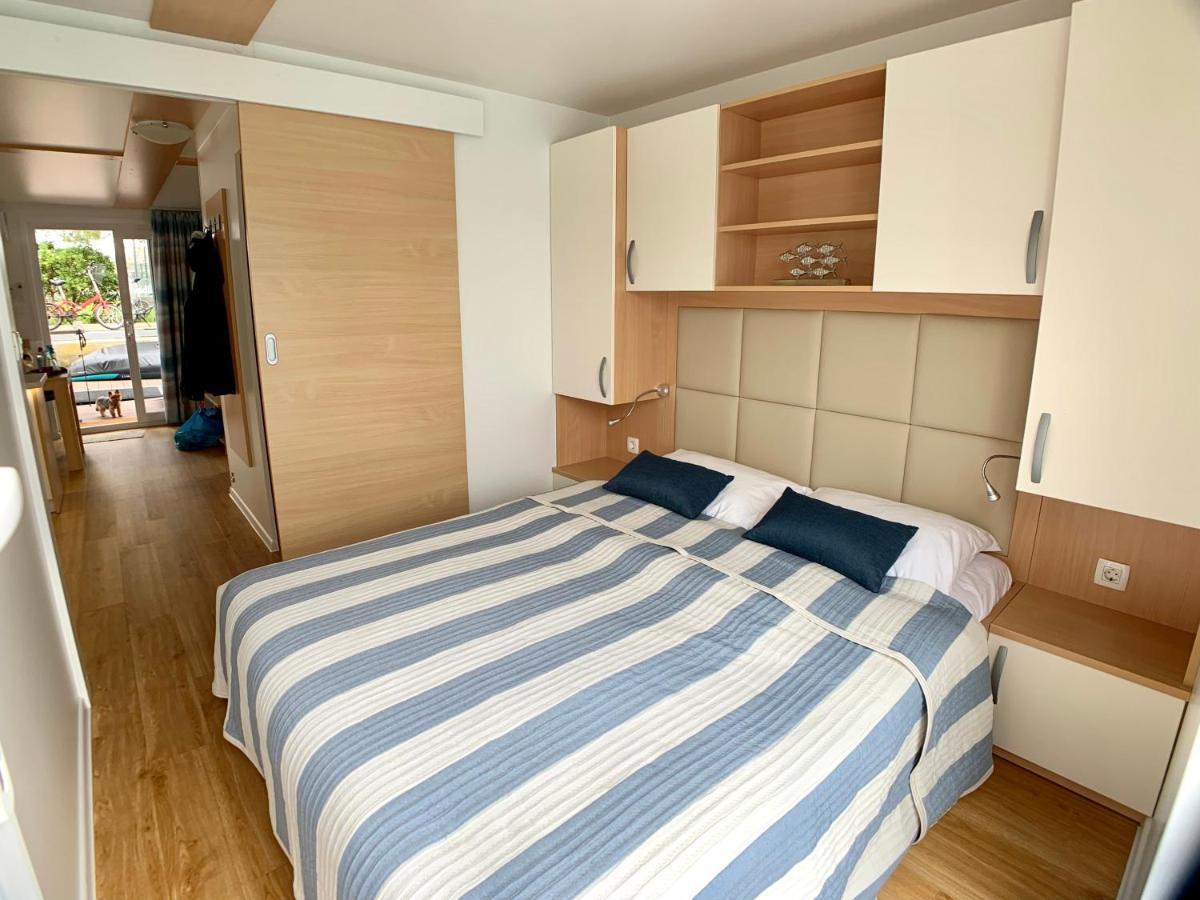 Bellavista Houseboat Apartment Portorose 外观 照片