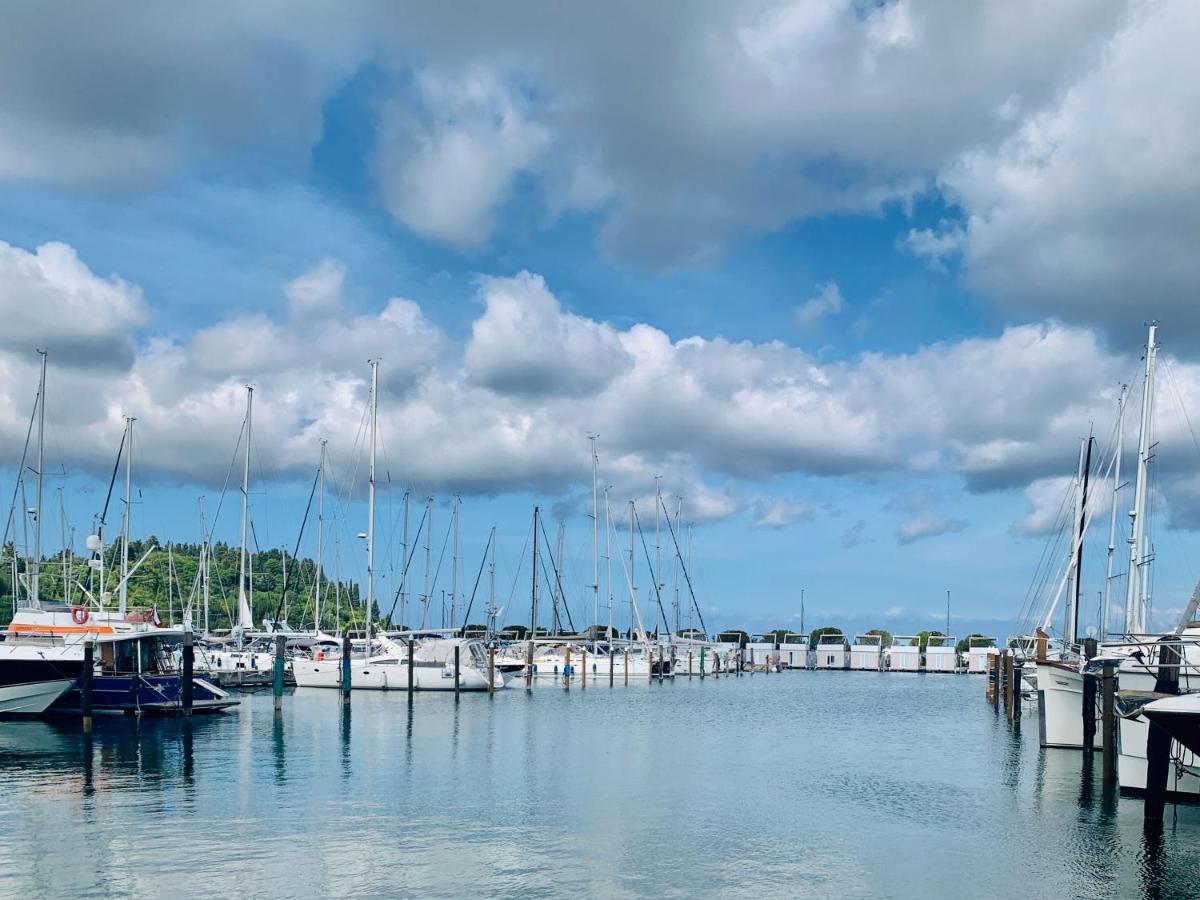Bellavista Houseboat Apartment Portorose 外观 照片